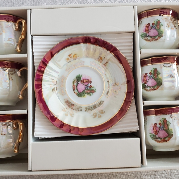 Vintage Royal tea set - Picture 1 of 5